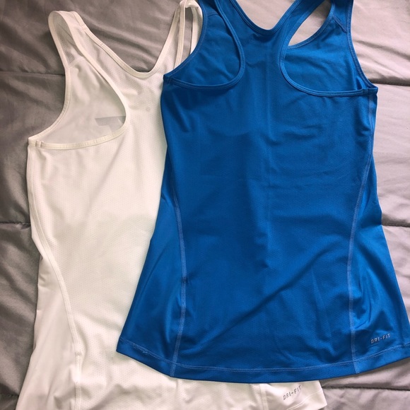 Two Nike Tank Tops - Picture 6 of 6